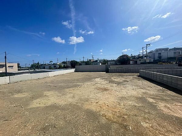 土地面積80.21坪♪人気の牧港エリアに土地登場♪建築条件なし♪