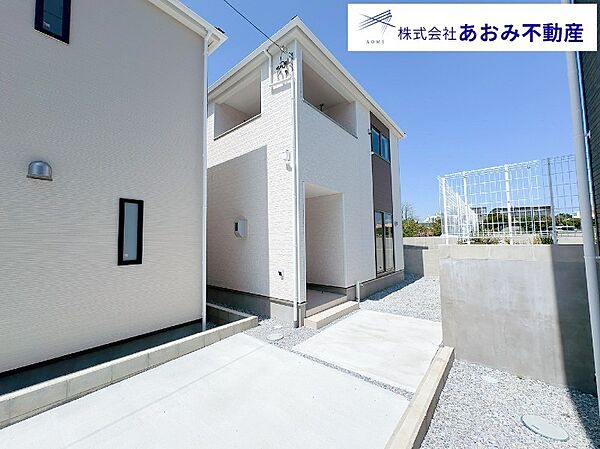 6号棟☆4ＬＤＫ☆縦列駐車2台可能♪
