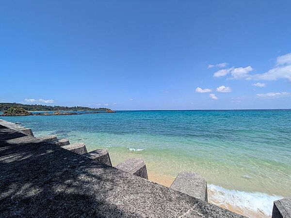 那覇空港からの道のり（おんなサンセット海道）