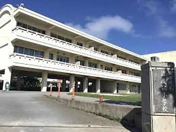 読谷村立渡慶次小学校