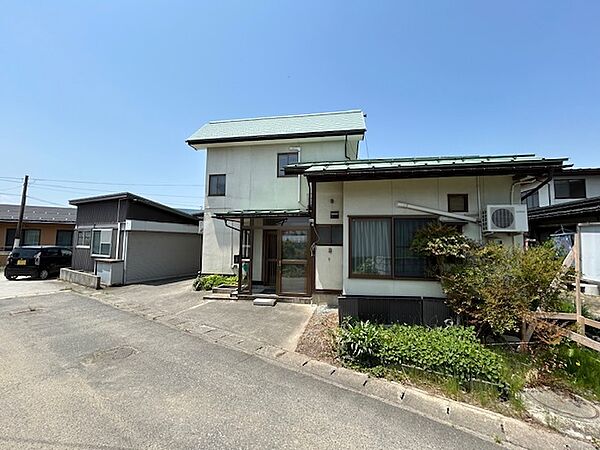 detached 山形県南陽市椚塚
地図を見る