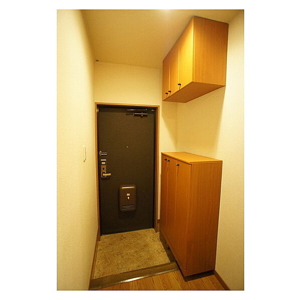 画像11:ワンクッション置ける玄関スペース
