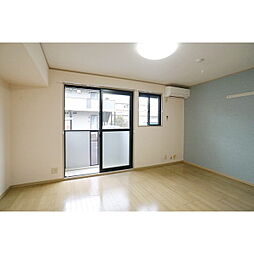 ダイクレール　B 101 1階ワンルームのリビング/ダイニング