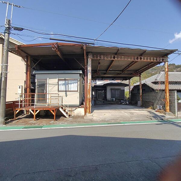 外観：322000577081