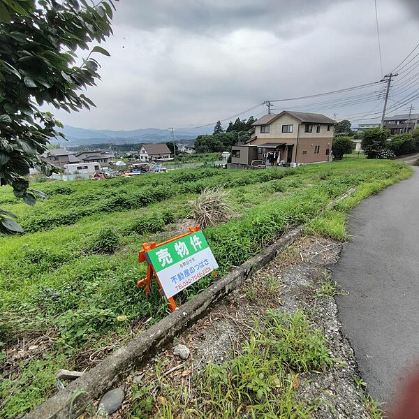北東より