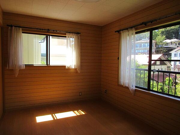 増値（未登記）の洋室は陽当り良好です