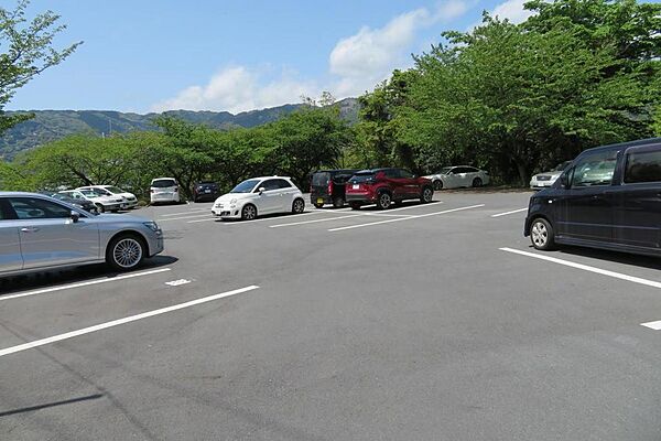マンション駐車場