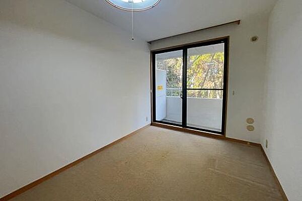 洋室は2部屋ございます