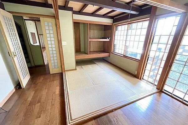 和室は扉がないので開放感があります