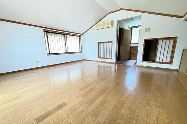 物置として使える屋根裏部屋