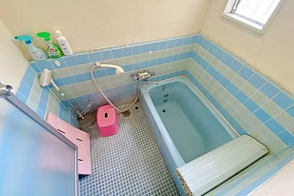 水回りには窓が備付られています