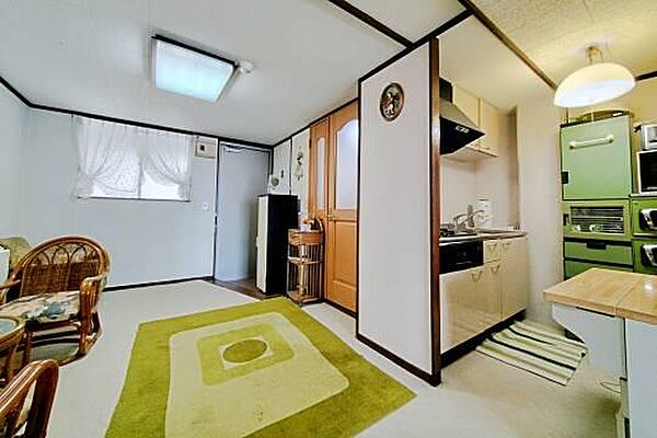 トイレの扉も交換済みです