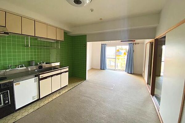お部屋は広々3LDK