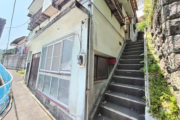 こちらは3階建て賃貸中戸建