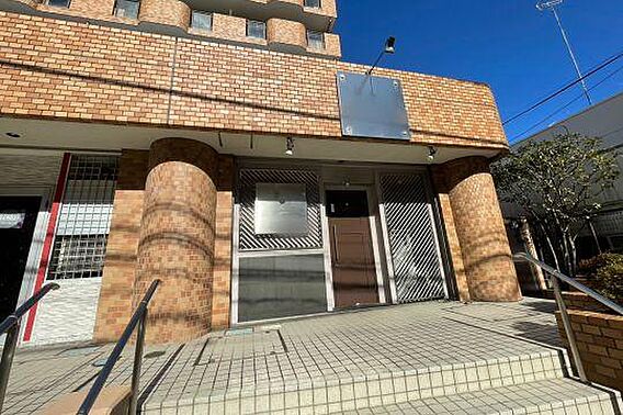 温泉街の中心地...