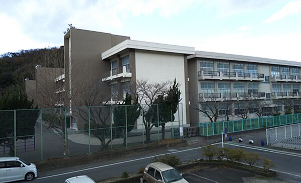 長岡南小学校