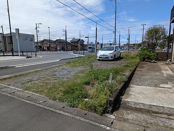 北東より