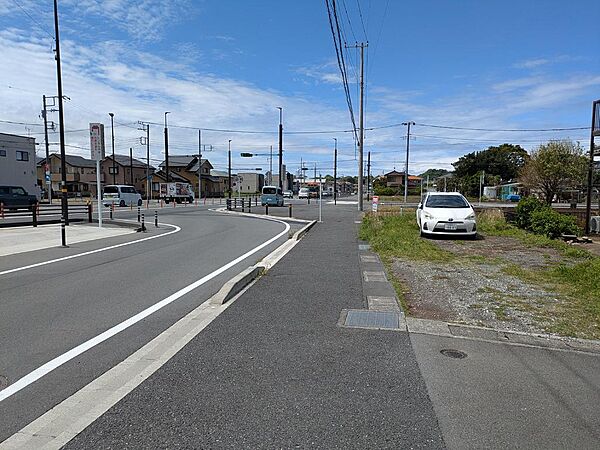 東より西を望む