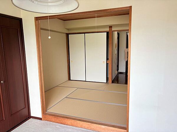 洋間から和室