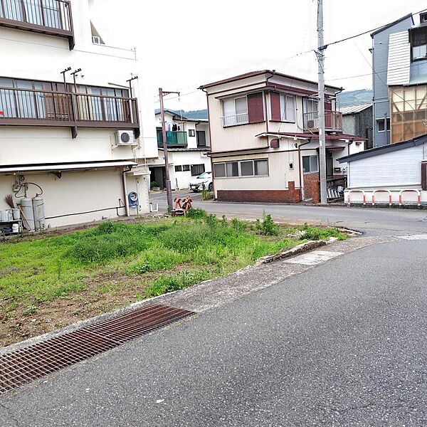 4mm道、角地