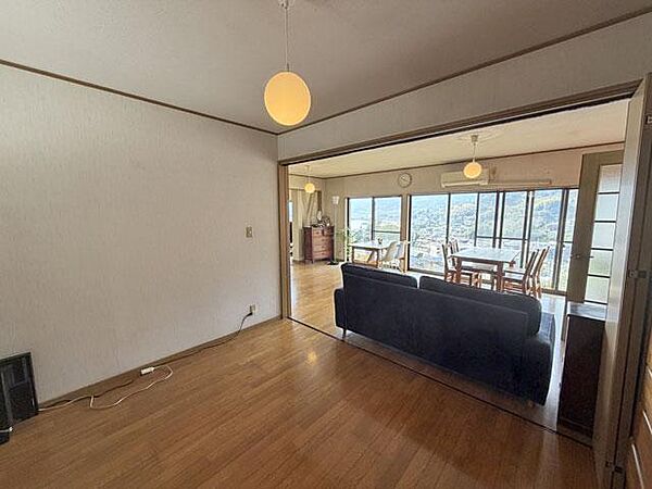 洋室を拡大表示