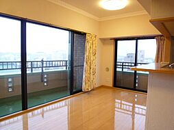 ＴＭレジデンス末広 201 2階3LDKのリビング/ダイニング