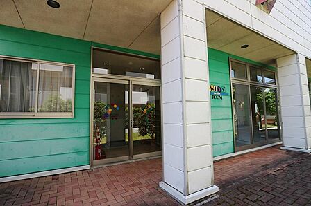 別棟入り口/キッズルーム（集会場）、パーティールーム、ゲストルーム