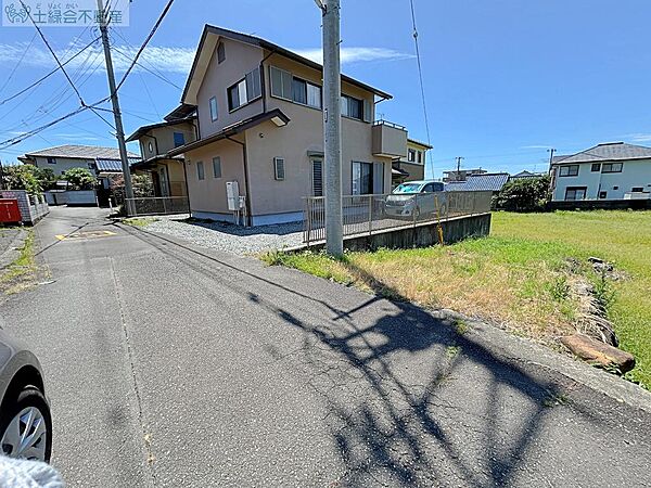 2025.7.10撮影　全面道路幅員4ｍです