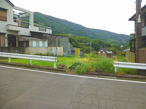 西側公道に接道