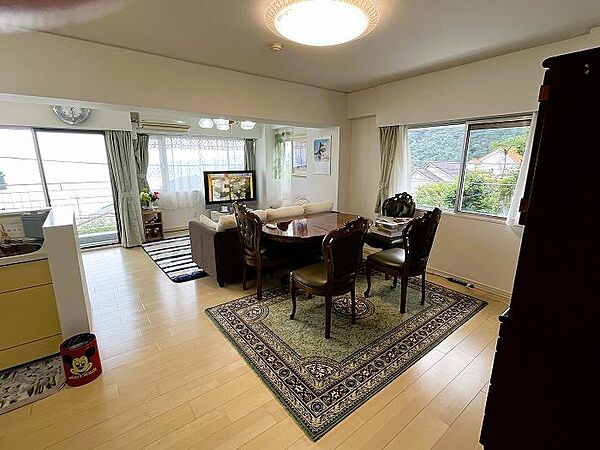 リフォームされており室内状態良好で綺麗なお部屋です