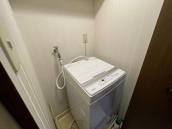 扉付きの室内洗濯機置場