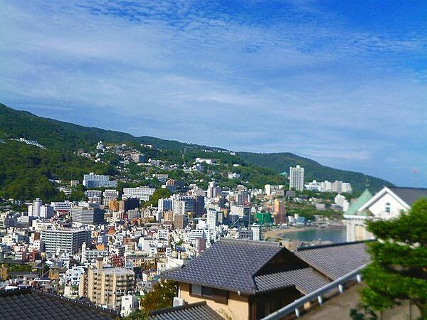 熱海海上花火大会も楽しめます