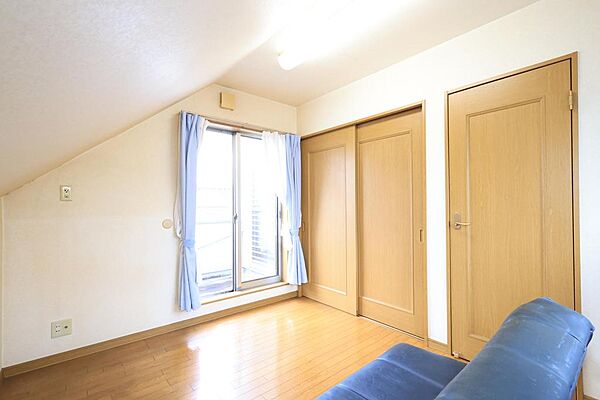 隣のお部屋と続き間にできます