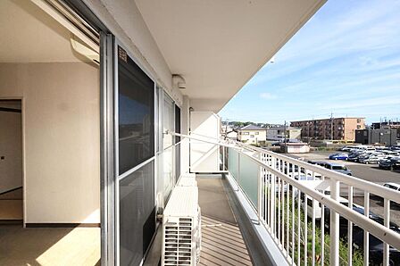 周辺に高い建物がなく視界もスッキリ