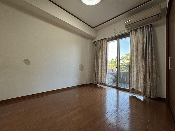 寝室