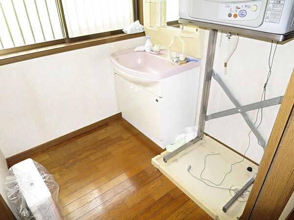 洗面・洗濯機置場