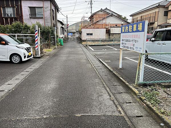 南西公道出入り口