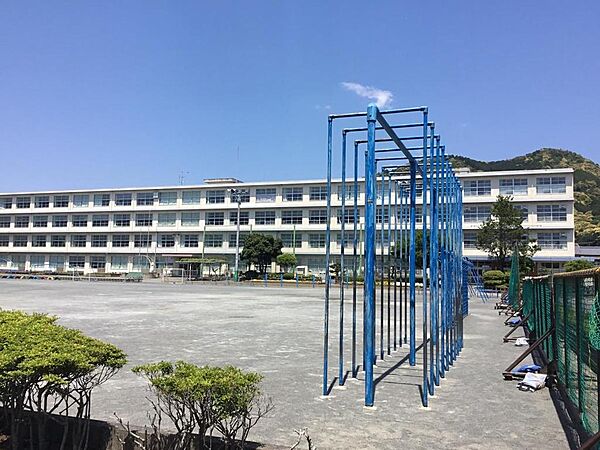 静岡市立服織小学校