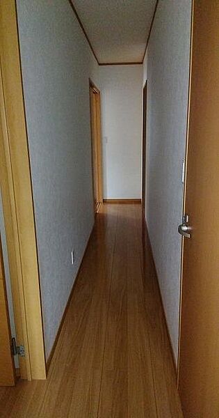 築浅オール電化中古住宅。通勤通学生活利便性良好です。車3、4台駐車可能です。