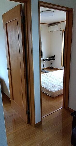 築浅オール電化中古住宅。通勤通学生活利便性良好です。車3、4台駐車可能です。