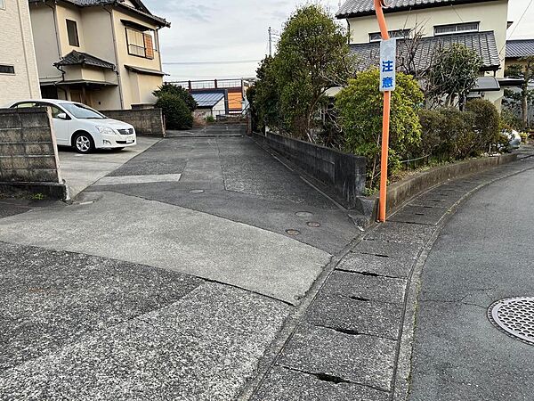 敷地延長部分(持分2分の1)