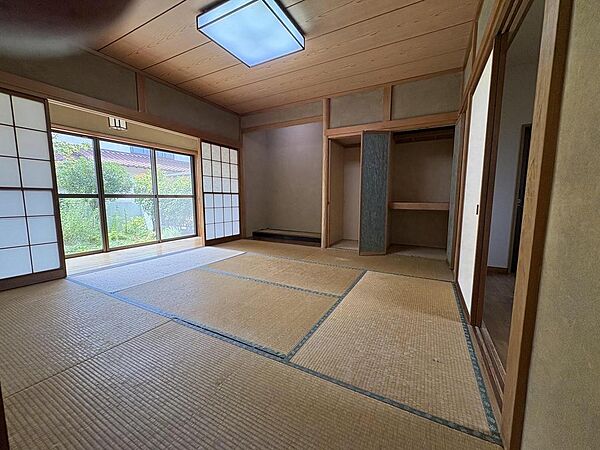 1階和室8帖