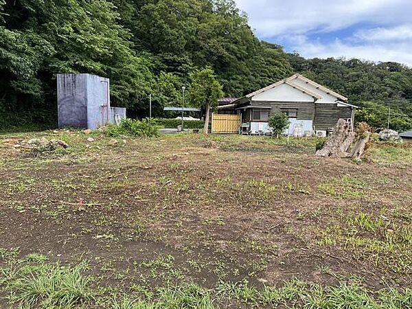 西側から東側を撮影