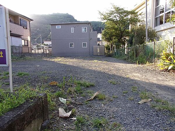 現地