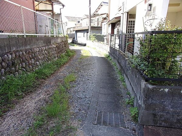 現地外観（東側　法定外公共物）