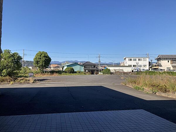 東側から撮影
