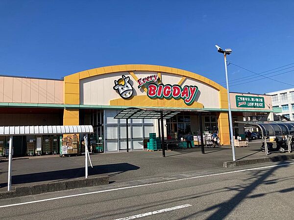 エブリィビッグデー 焼津店　1700ｍ