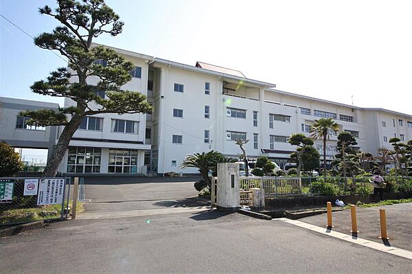 和田中学校　1290ｍ