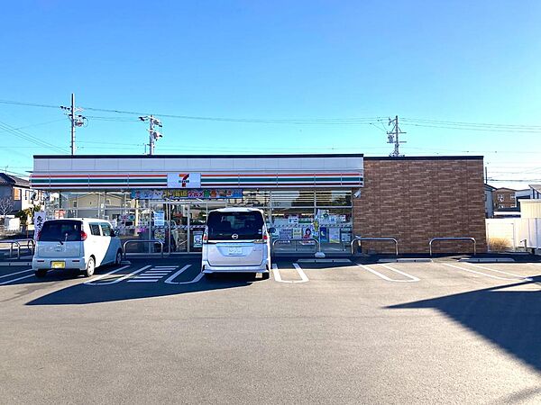 セブンイレブン石津中町店　730ｍ