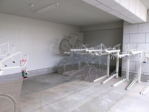 駐輪場（有料）です。